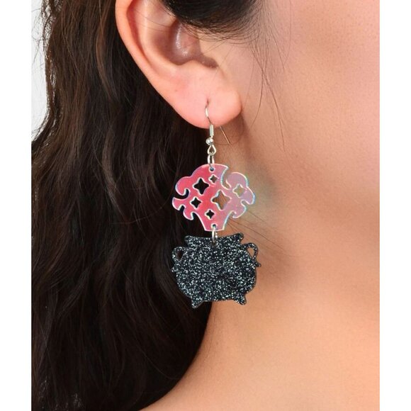 CAULDRON Halloween Witch Scary Earrings NEW - Picture 2 of 3